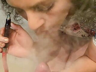 Xoco &ndash; Latina Smoking Fetish Blowjob