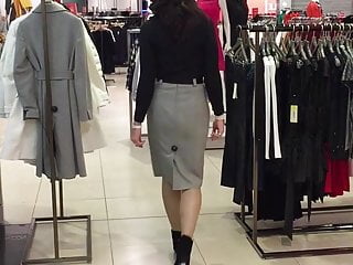grey business skirt