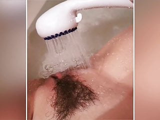 Vera Mill in the bath (music video). Teaser. 