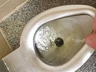 guy pisses everywhere in public bathroom 2