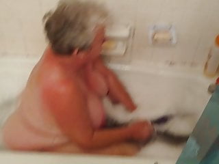 wife in tub