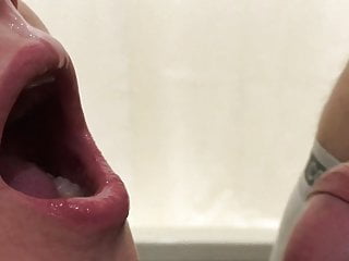 Please cum in my mouth! I want to taste your semen.