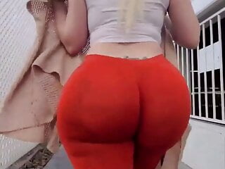 Mega butt
