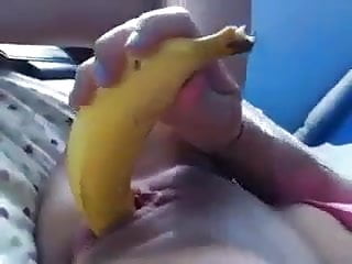 she masturbes whit a banana