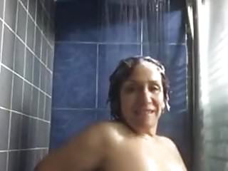 Exib - Elena sotto la doccia