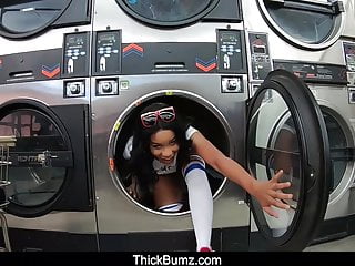 Bubble Butt Ebony Babe Jenna Foxx Fucks at the Laundromat