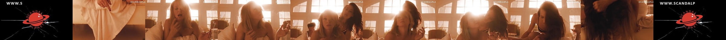 Anna Kendrick And Blake Lively Lesbo Kiss On Scandalplanet 
