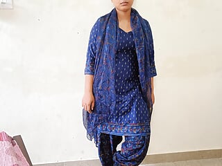 Gawo ki desi maal ko phali baar choda young Indian desi village girlfriend was first time painfull fucked with boyfriend