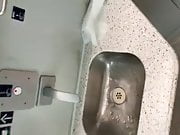 Geil in der Toilette der Deutschen Bahn abgesahnt