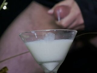 #25 Milk Glass Cum Blast