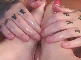 Oily tattooed pretty toes...