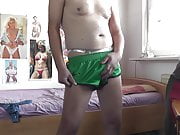porno gucken in sexy shorts und string 3