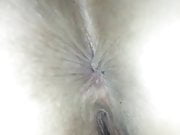 Abriendo vagina de culona