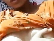 Desi cute girl showing boobs and pussy 