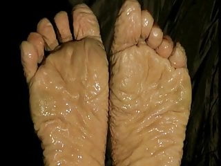 Wet Feet, Feet, Bianca, 2014