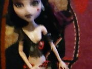 Monster high Draculaura cumslut