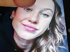 Suzanne Schulting Cumtribute 