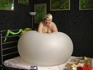 Balloon, Blond MILF, Send, Big Natural Saggy Tits