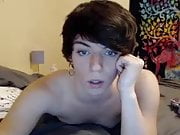 Femboy Soaks his Macbook