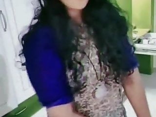 Sexy slutty wife... Kya maal hai mast.... 