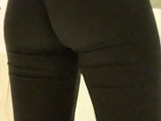 Asian butt peek