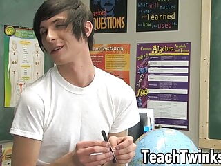 Twinks Aidan Chase And Dayn Murphy Anal Fuck In Classroom