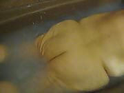 ass wigle in bathtub 