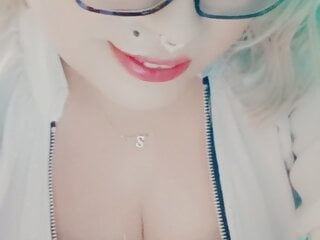 Blonde Simmy Cums Up Close Blonde Simmy Cums Up Close