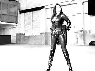 Black Leather Domina Short Clip...