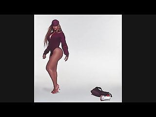 Beyonce Moaning And Showing Her Phat Booty...