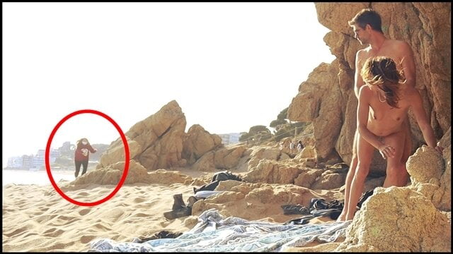 Pillada teniendo sexo en la PLAYA