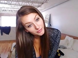 .SEXY Olyvia Cleavage 21.