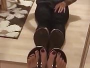 Milf Isabel presenting her sexy toes in a  selfmade Video 1