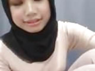 Hijabitch Baju Ketat GizmoXXX Video