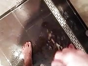 Pissing in shower