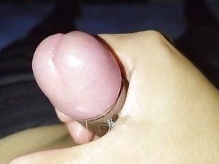 Latin handjob with cumshot..