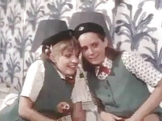 Vintage Small Tits Milf vid: SR Girl Scouts Get A Nice Surprise !