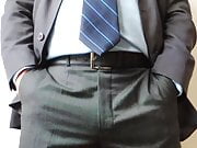 Me DaDDyBigBEAR Boss In Suit Cumshot 