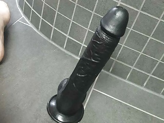 Hard fuck with a 24x4.5cm Dildo