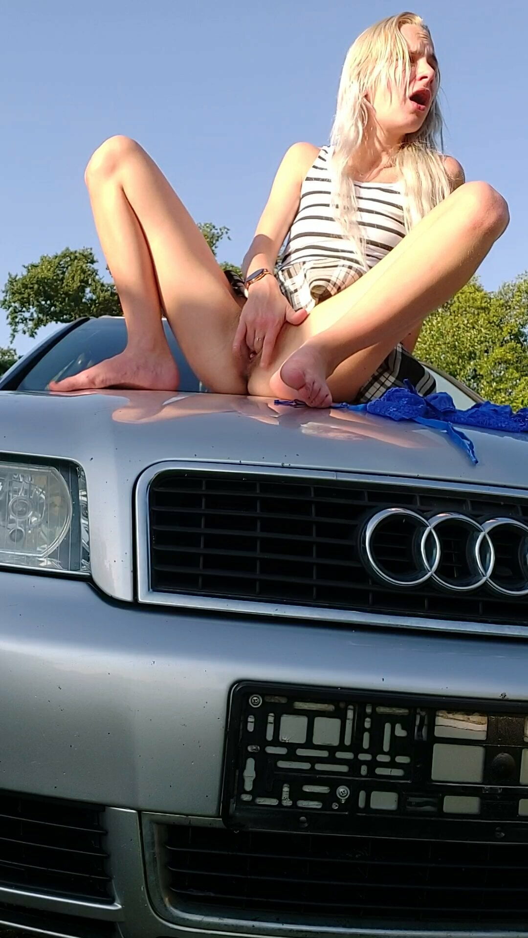 Fingering On The Hood Of My Car – Real Orgasm