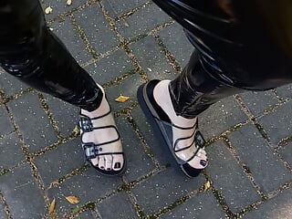 feetlover - public crossdressing