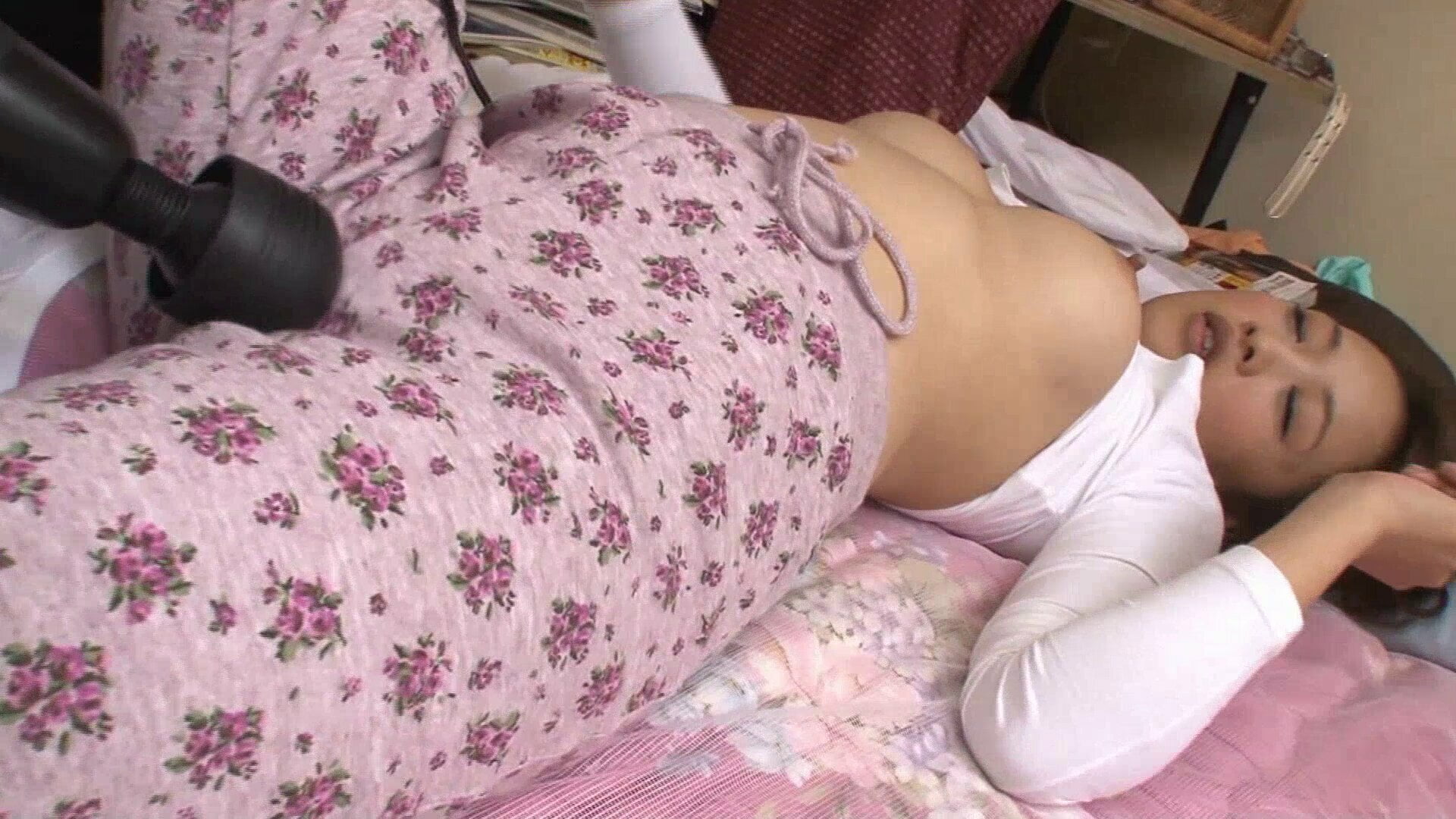 Young Japanese Couple Amateur Sex Video, She likes to put her husband cock in her mouth, she gets horny