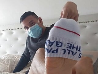 Cum With This Latino Feet