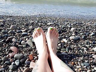 Feet, Feet and Toes, Domination, On Beach