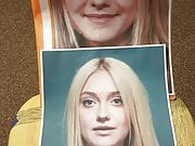 Cum On Dakota Fanning